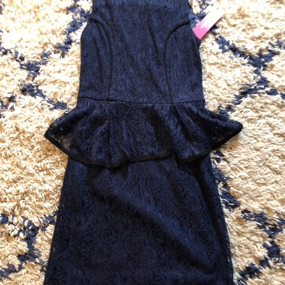 Xhileration dress - Picture 2 of 6